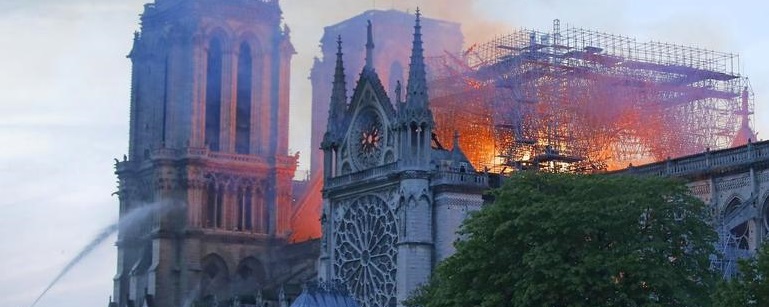 Reconstruir Notre Dame tardará cinco años: Presidente de Francia