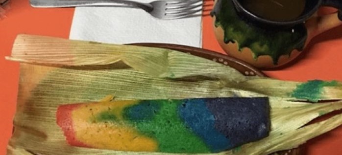 Venden tamales de arcoíris para celebrar orgullo gay