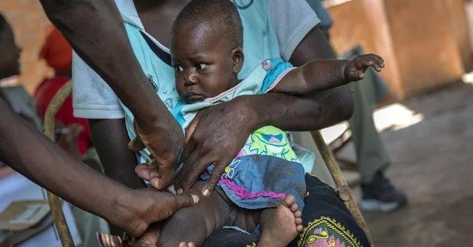 Prueban vacuna contra la malaria, una de las enfermedades más mortíferas del mundo