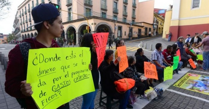 Marchan en Veracruz por desabasto de medicamentos contra el cáncer