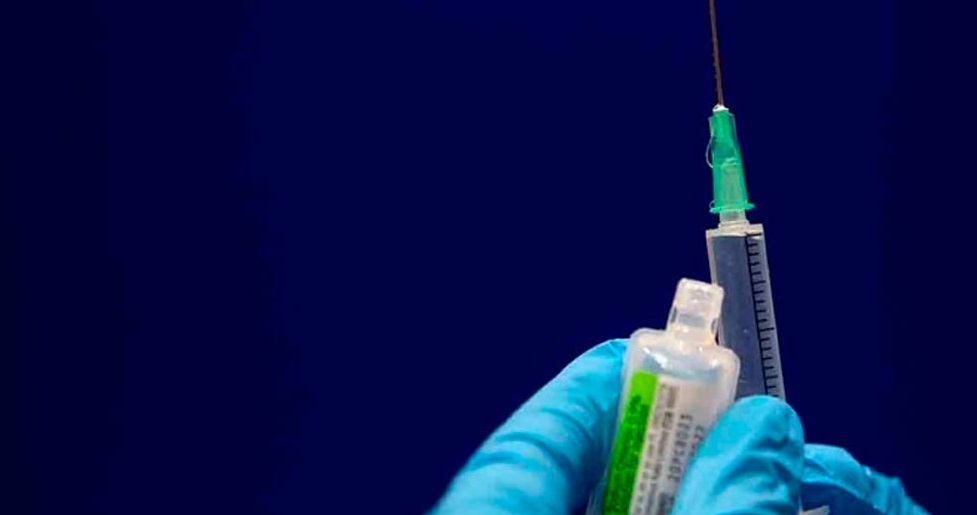 Primera etapa de vacunación cubrirá al 91% de los trabajadores COVID del IMSS