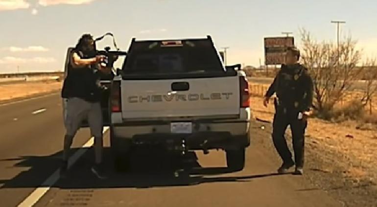 Momento en que traficante asesinó a Policía en Nuevo México