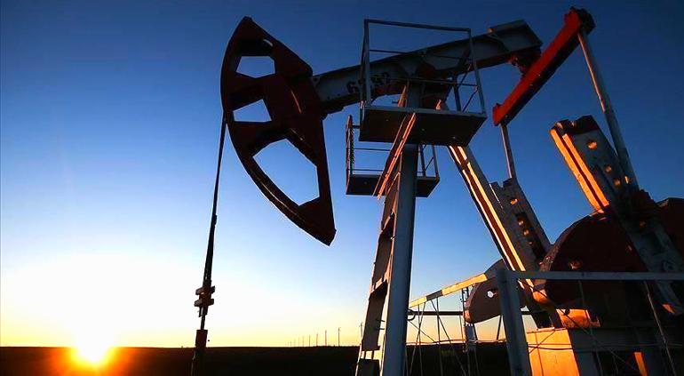 Aumenta el petróleo “sin temor” y barril se acerca a los 80 dólares